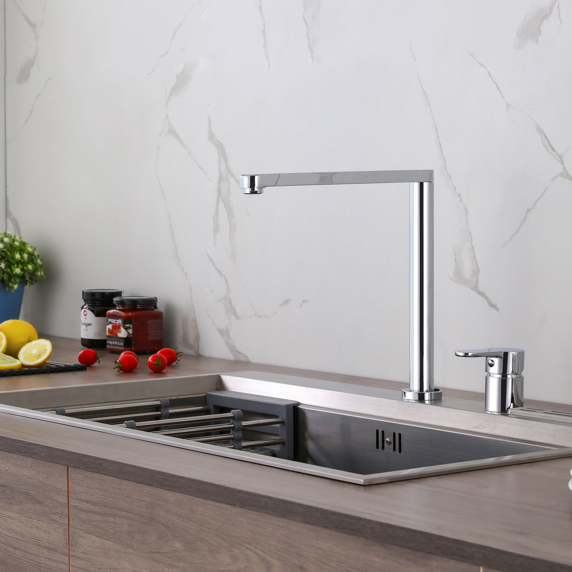 touch less kitchen faucet