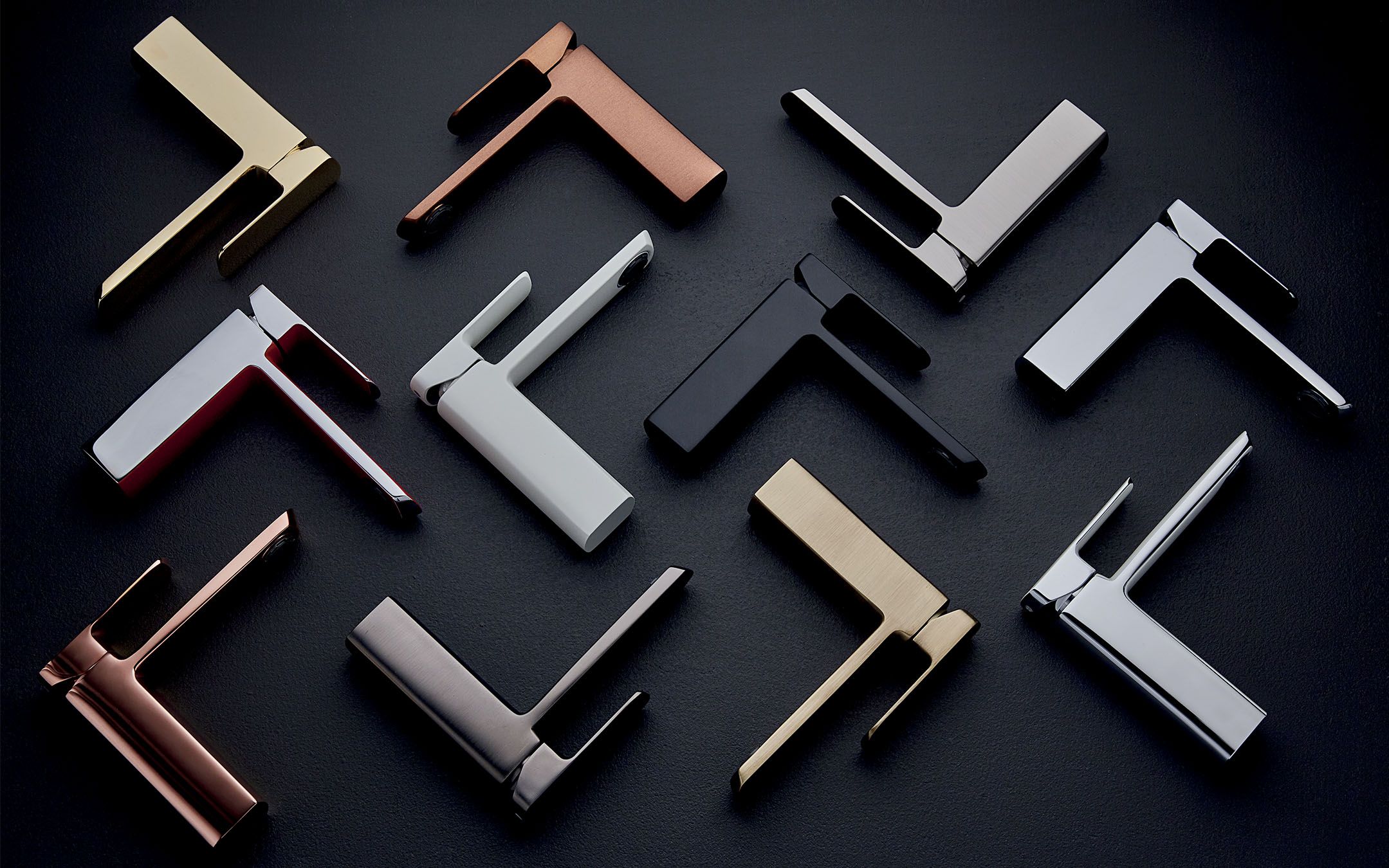 3 hole kitchen faucet with pull out sprayer