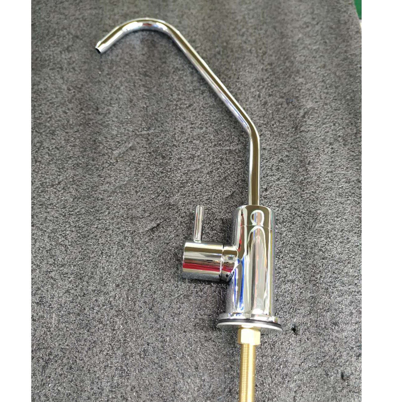 brass kitchen faucets