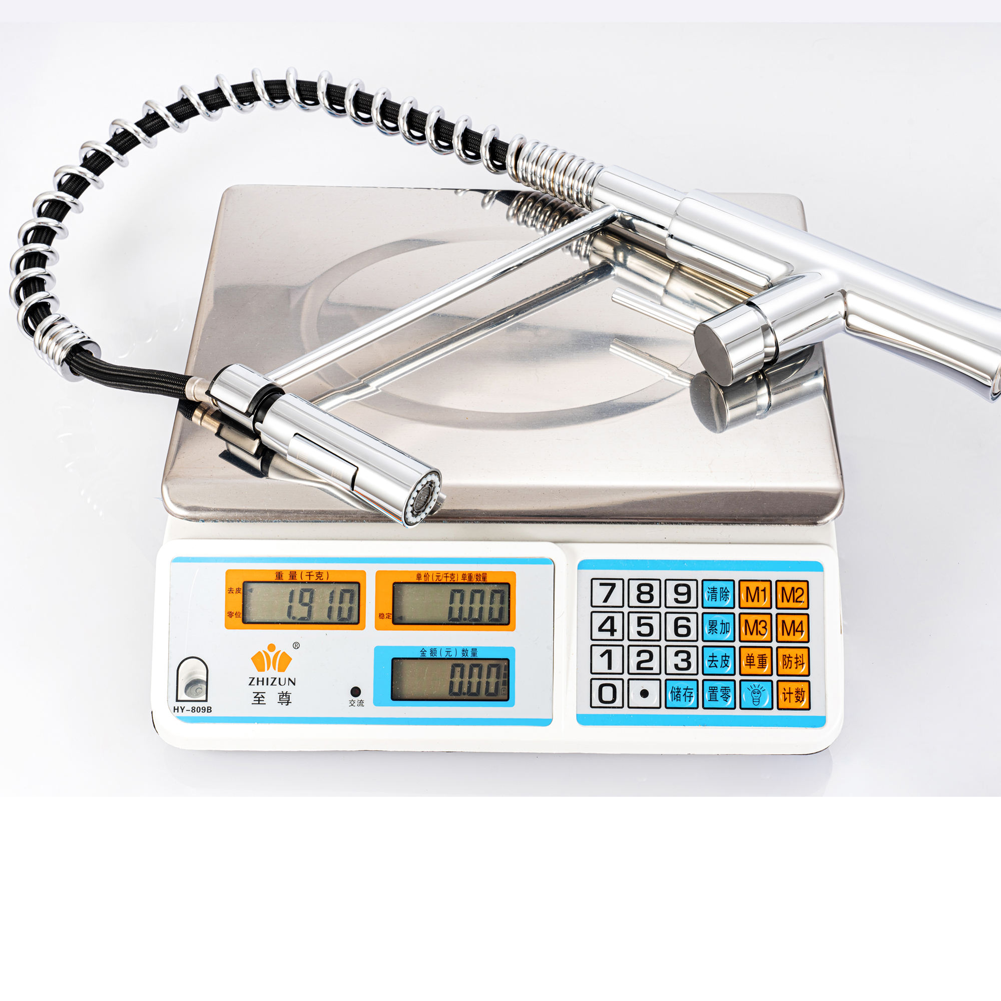 kitchen faucet with pull out sprayer