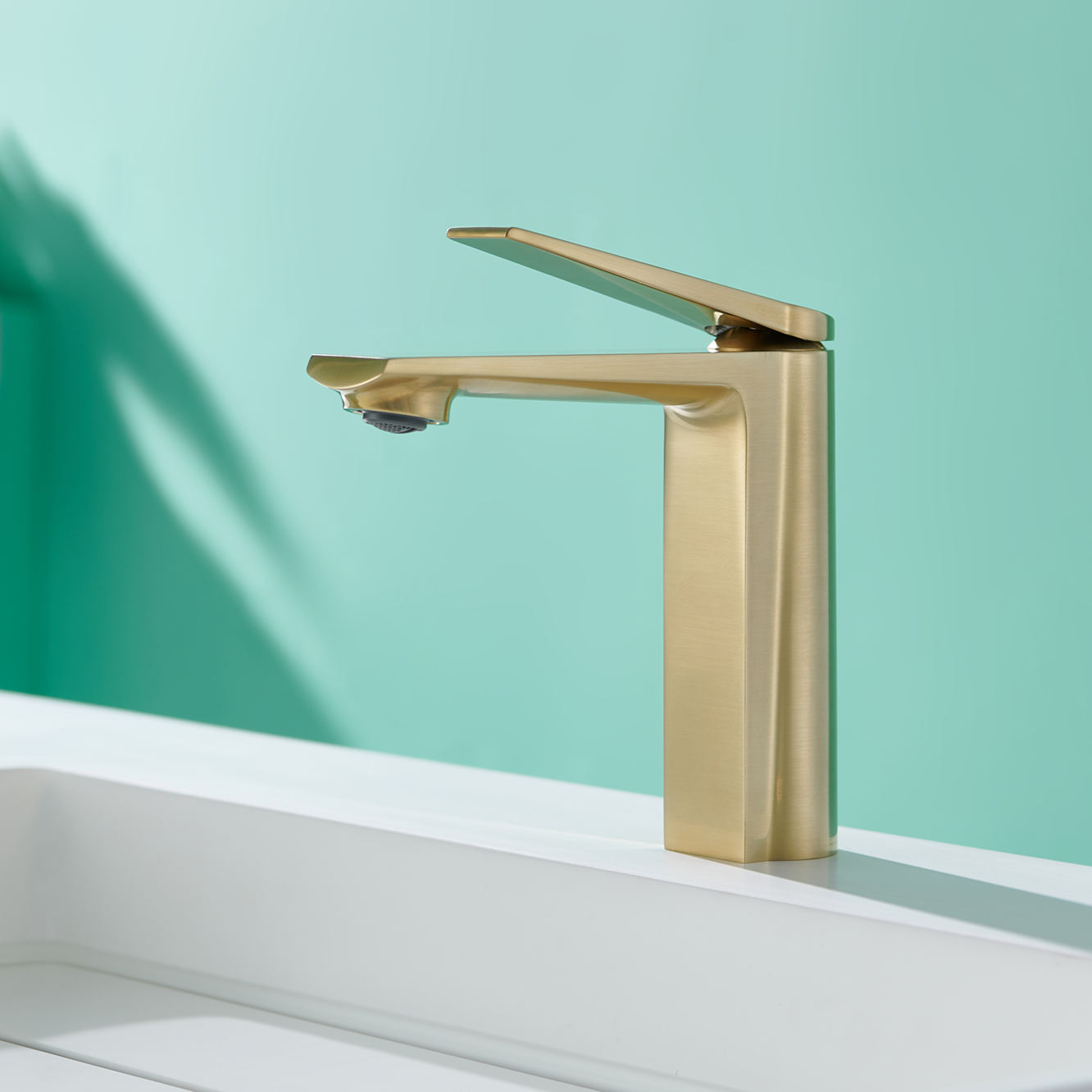battery powered portable bidet sprayer